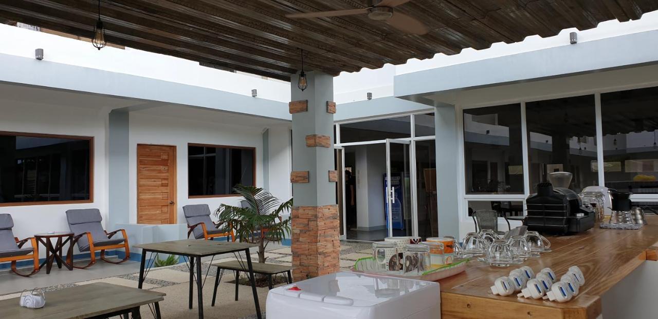 Ocean Holic Resort Tagbilaran City Kültér fotó
